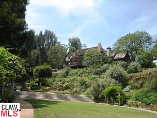 property image of 1957 Mandeville Canyon Rd in Los Angeles, CA - find real estate homes in Los Angeles