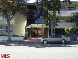 property image of 2021 California Ave in Santa Monica, CA - find real estate homes in Santa Monica