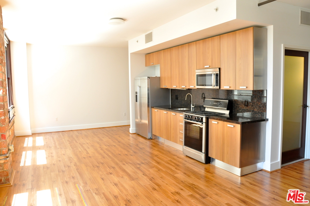 Rowan Building Lofts For Rent Call 8888382177 Downtown LA Lofts