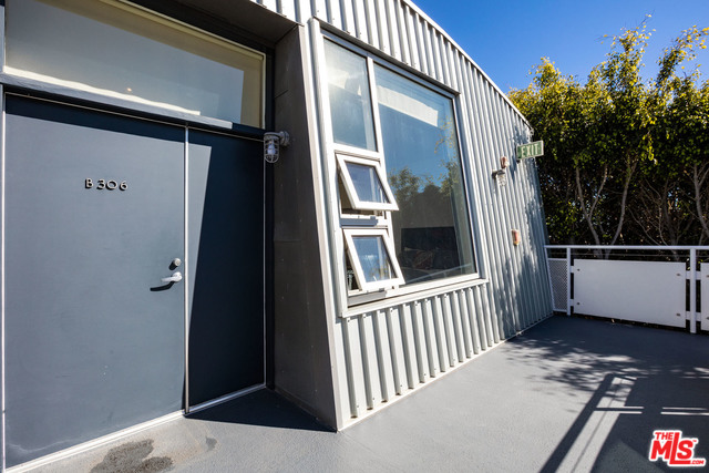Photo of 615 Hampton DR #B306, VENICE, CA 90291