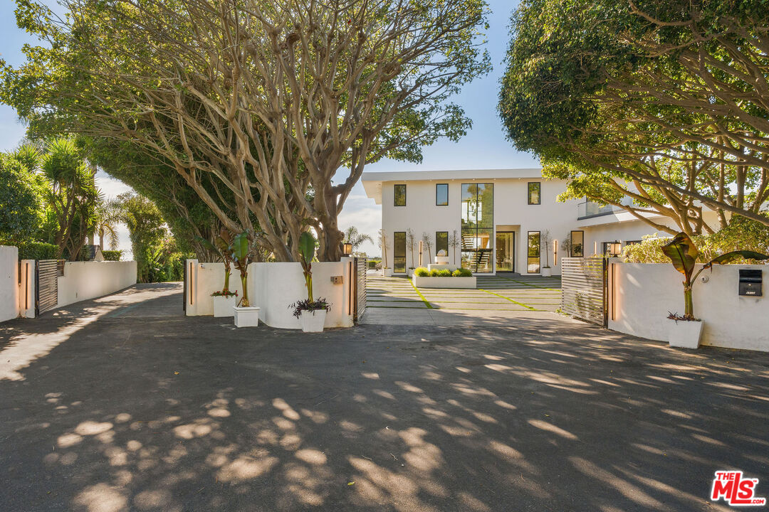 Find Homes For Sale & Open Houses at TheMLS.com
