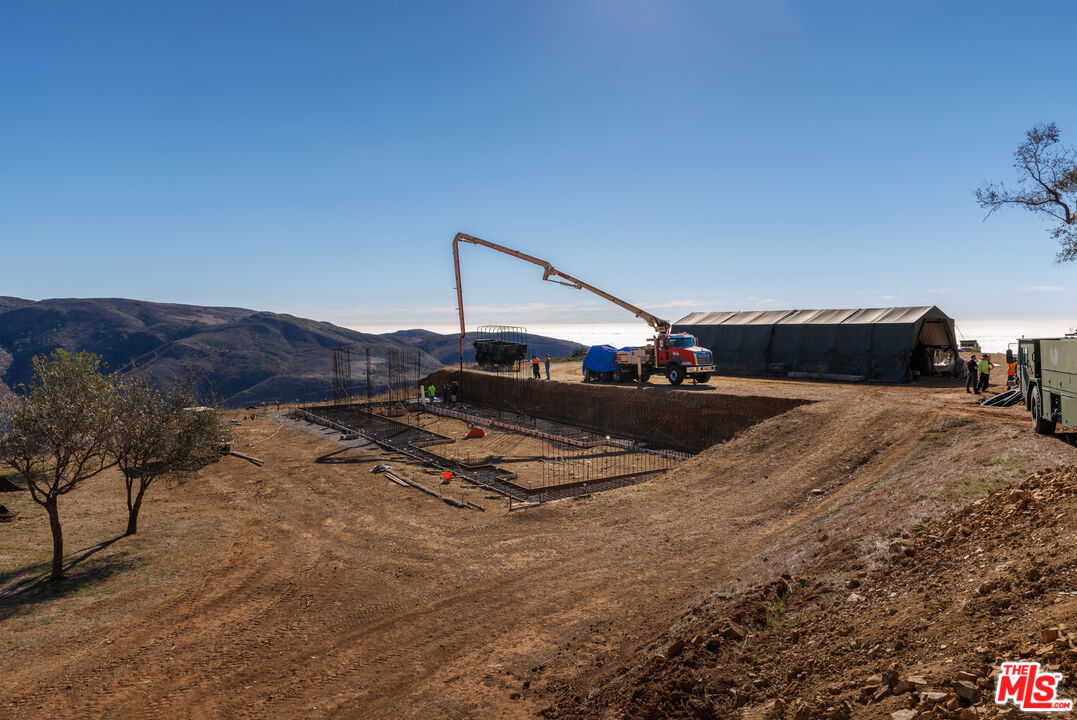 MLS #23-292037 image #9