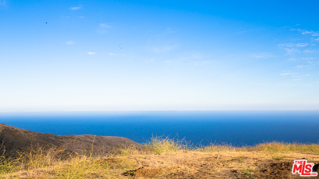 MLS #23-292037 image #36