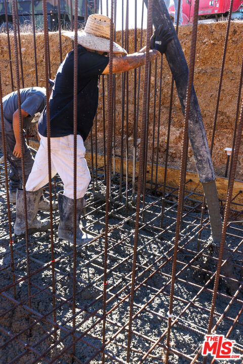 MLS #23-292039 image #16