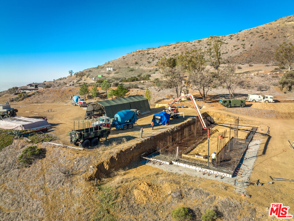 MLS #23-292039 image #22