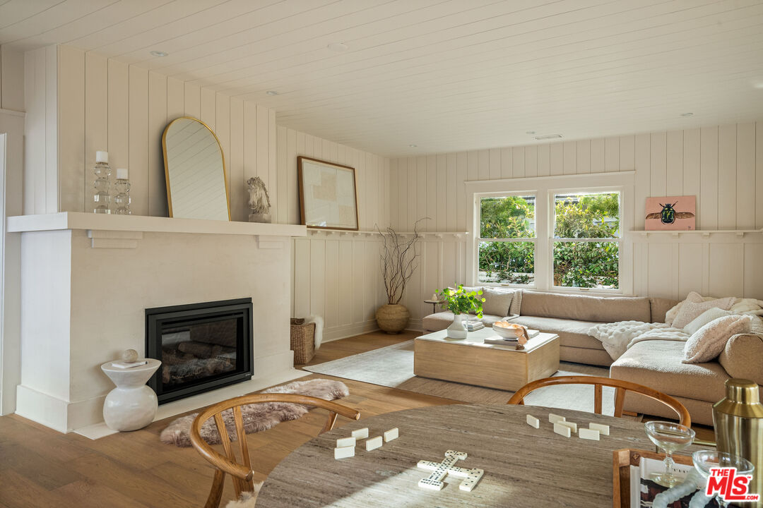 MLS #23-340751 image #13