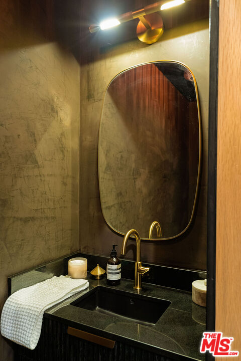 MLS #23-340751 image #21