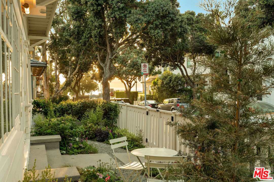 MLS #23-340751 image #5