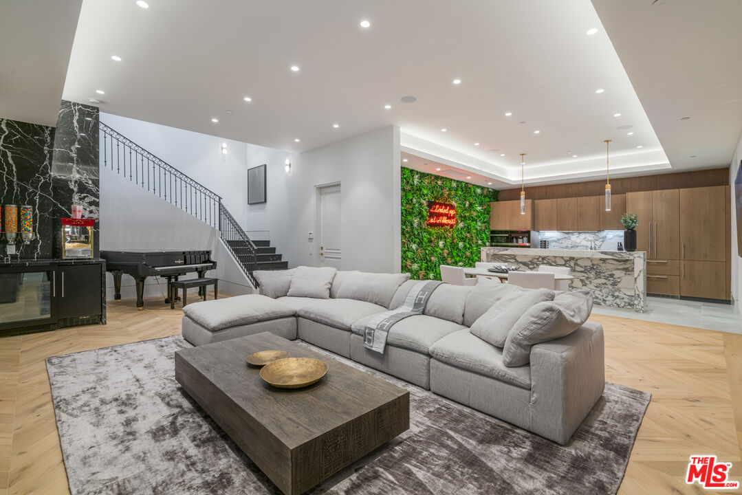 MLS #24-350299 image #18