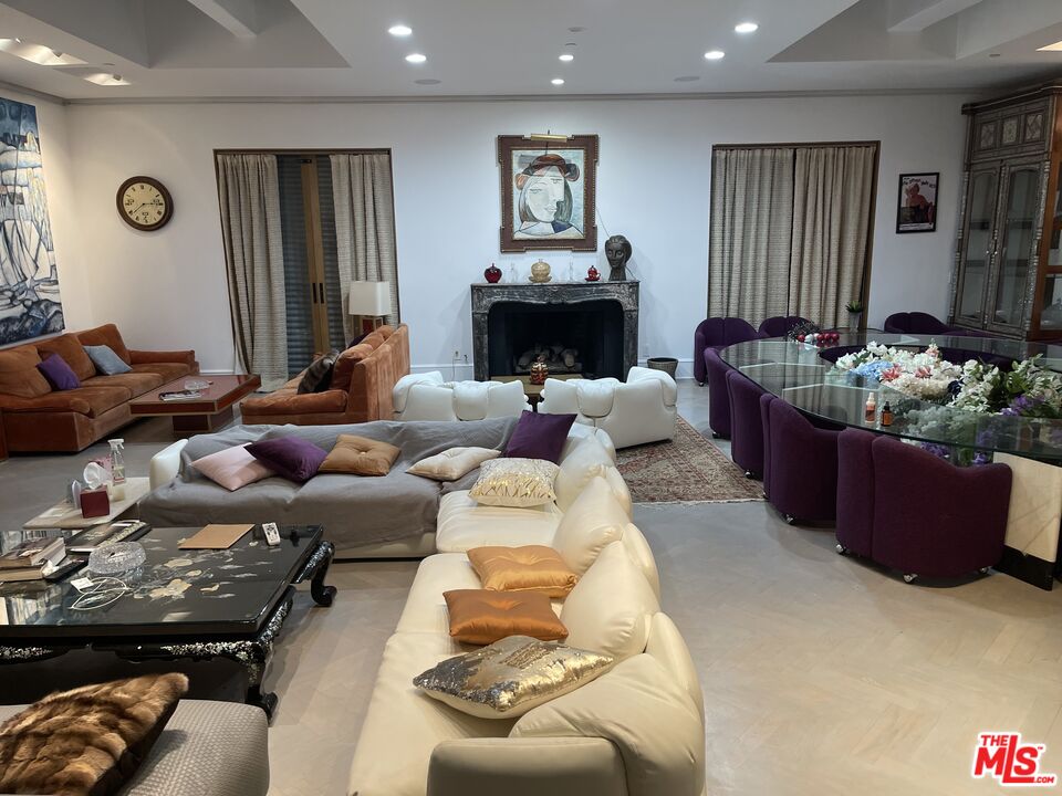 MLS #24-370293 image #0