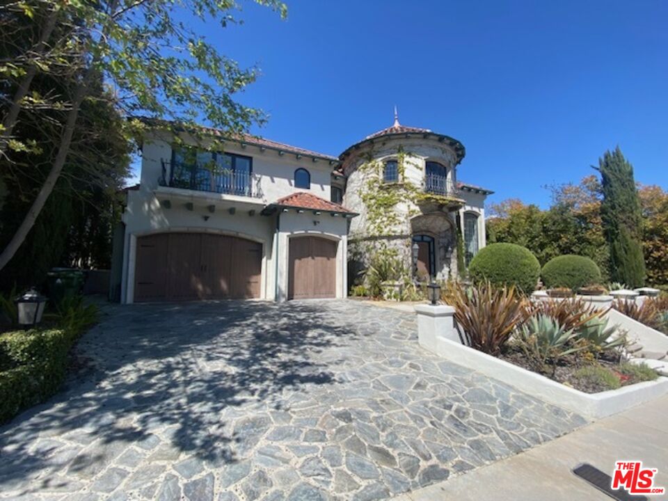 MLS #24-381599 image #1