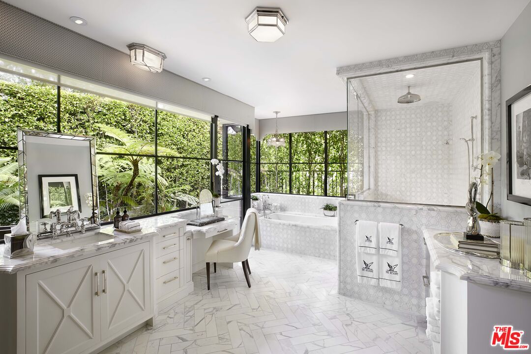 MLS #24-386085 image #17