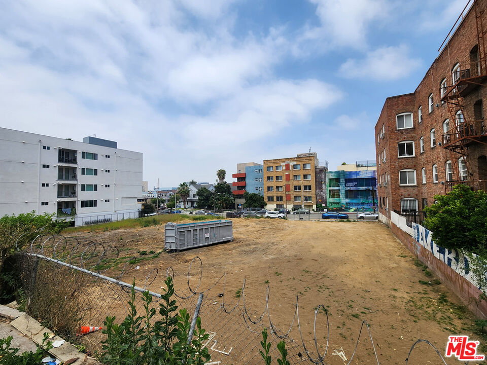 MLS #24-414477 image #1