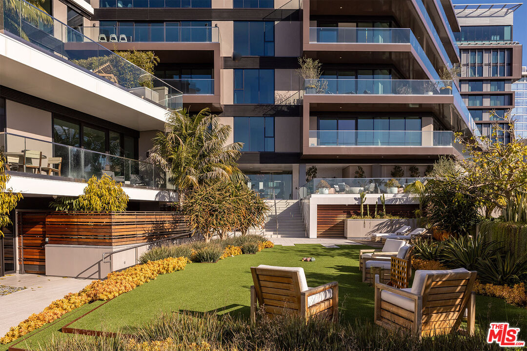 MLS #24-436217 image #13