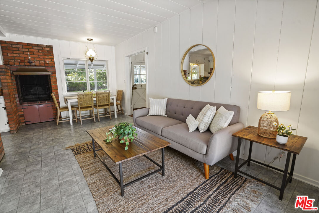 MLS #24-437263 image #10