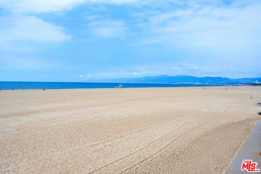 MLS #24-442117 image #11