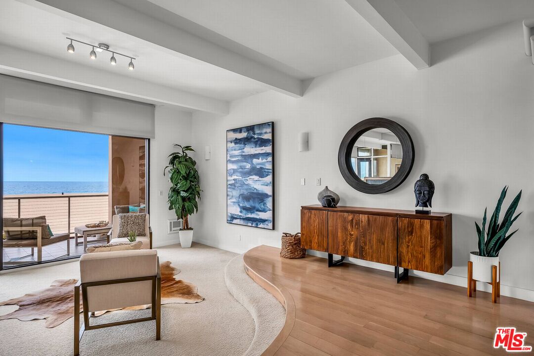 MLS #24-442117 image #8