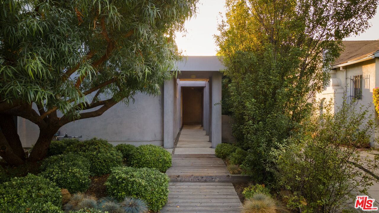 MLS #24-448821 image #1