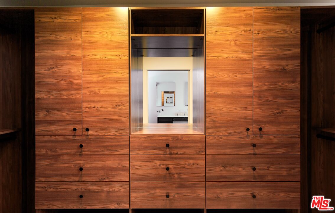 MLS #24-448821 image #21