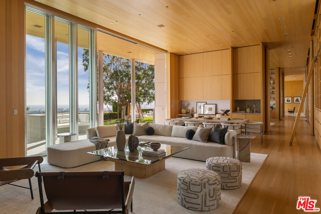 MLS #24-449959 image #10