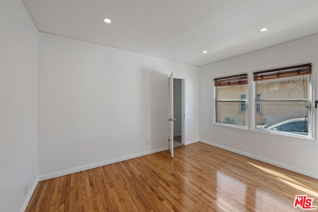 MLS #24-453437 image #14