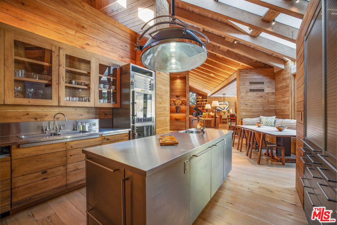 MLS #24-457143 image #9