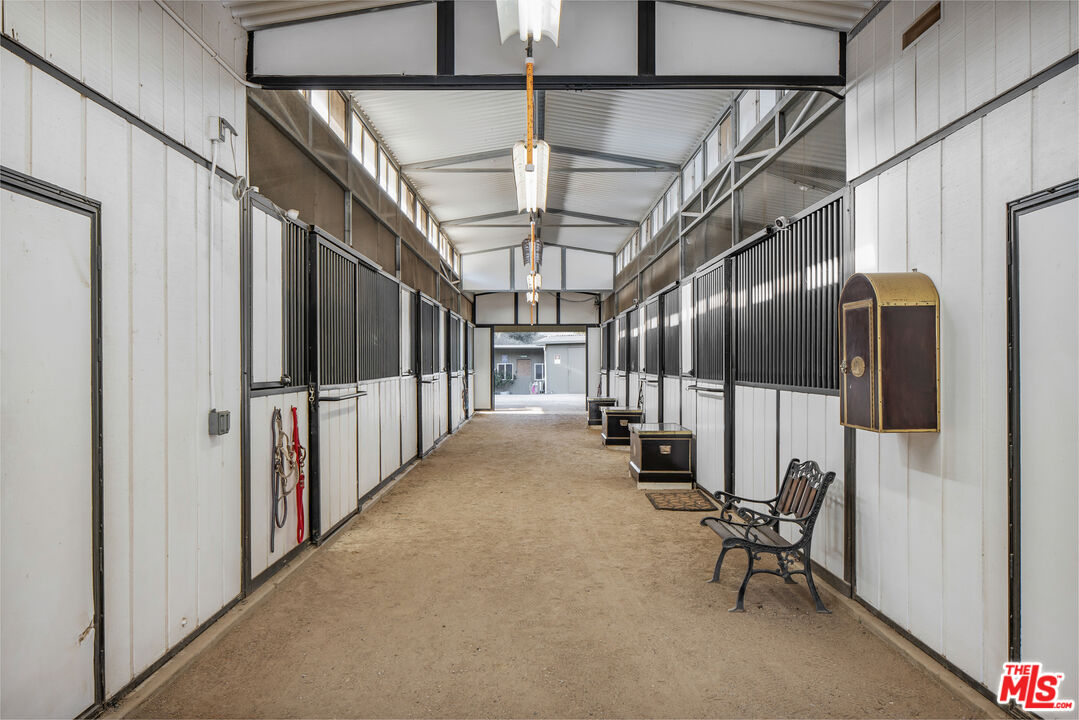 MLS #24-457143 image #21