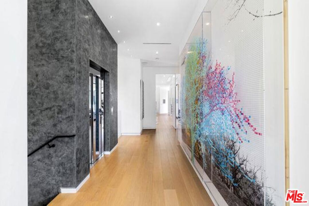 MLS #24-462947 image #32