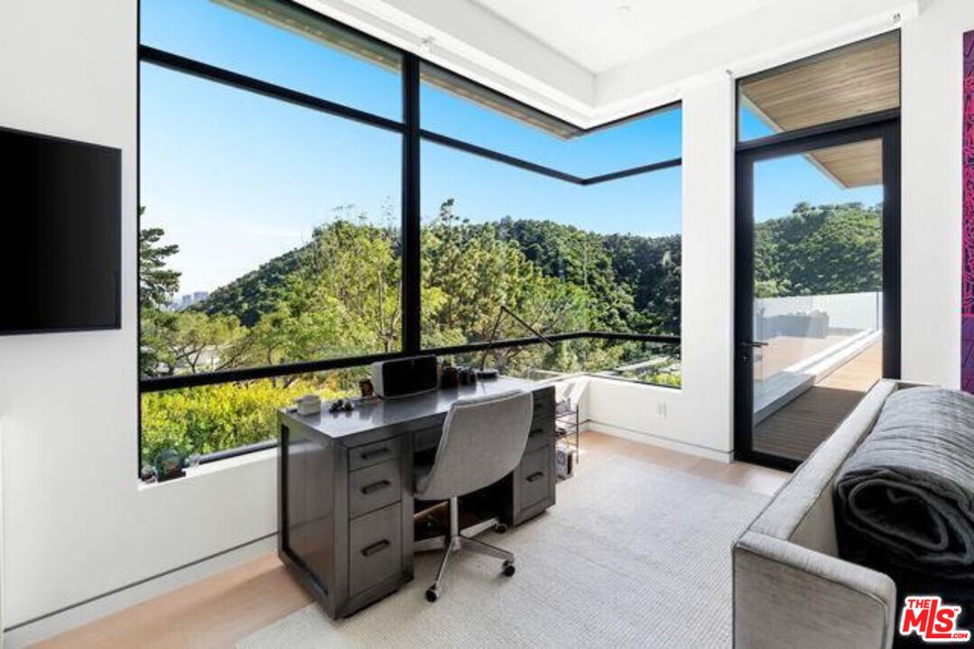 MLS #24-462947 image #36