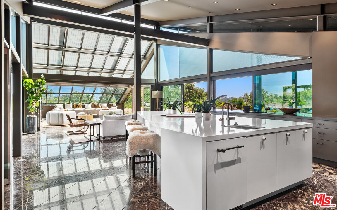 MLS #24-463146 image #8