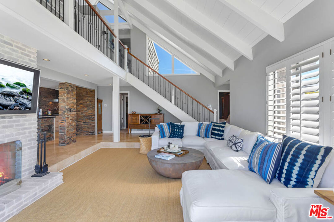 MLS #24-463927 image #10