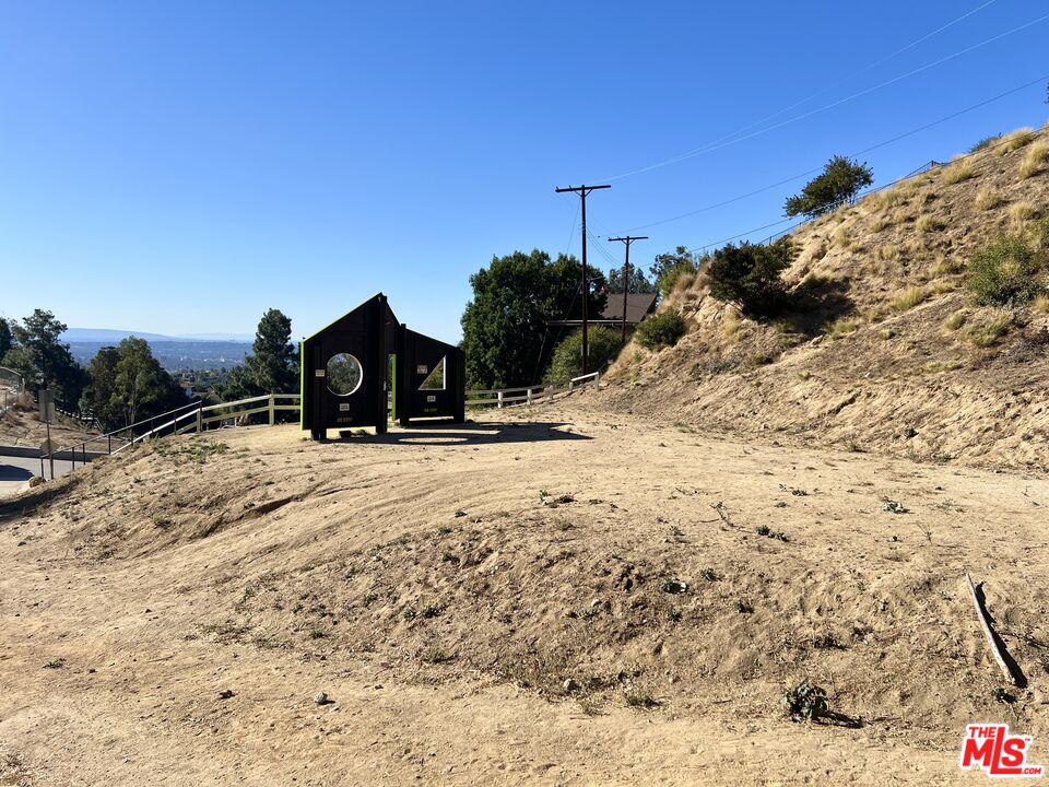 MLS #24-464131 image #3