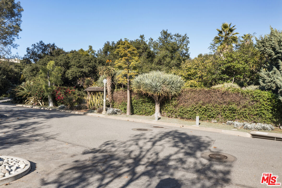 MLS #24-467259 image #1