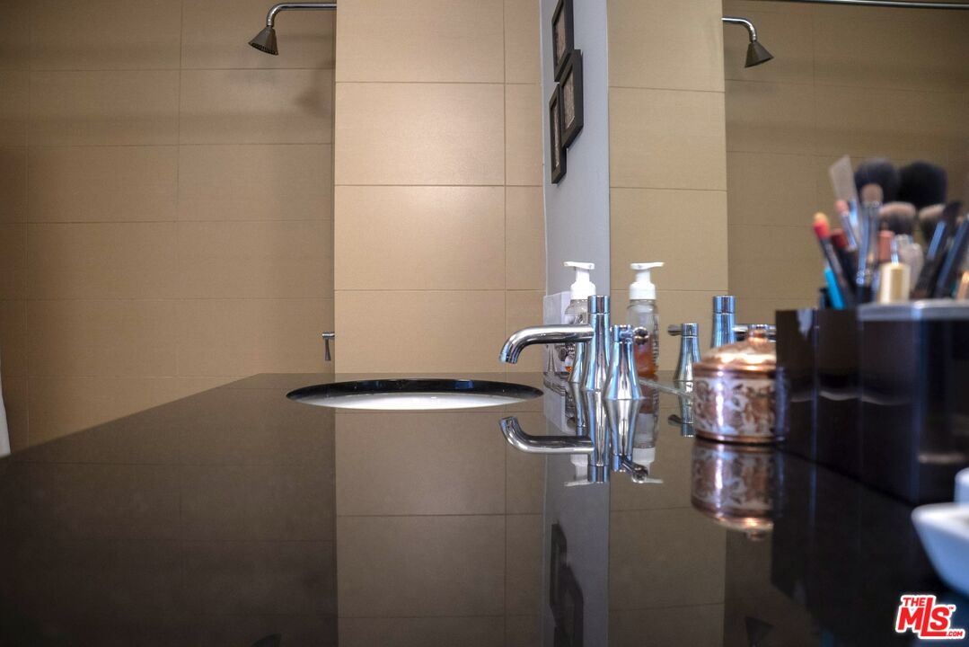 MLS #24-468953 image #19