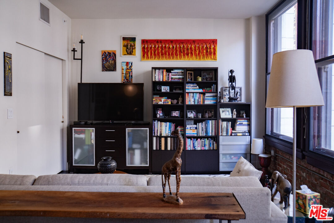 MLS #24-468953 image #6