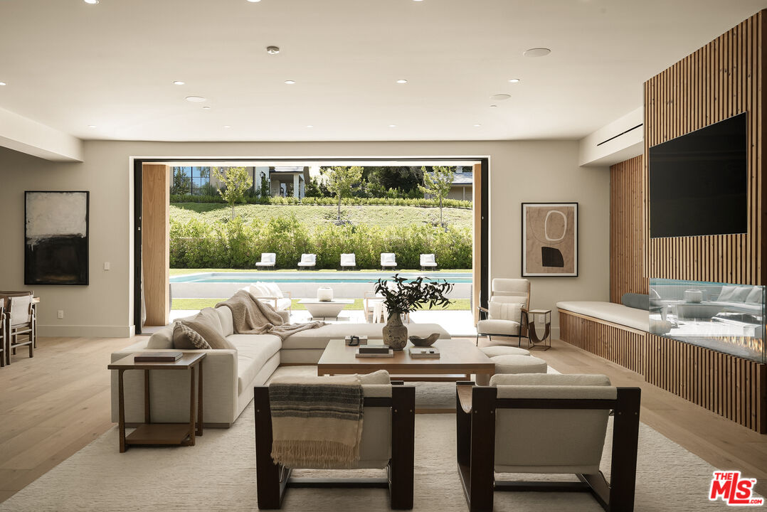 MLS #24-469159 image #8