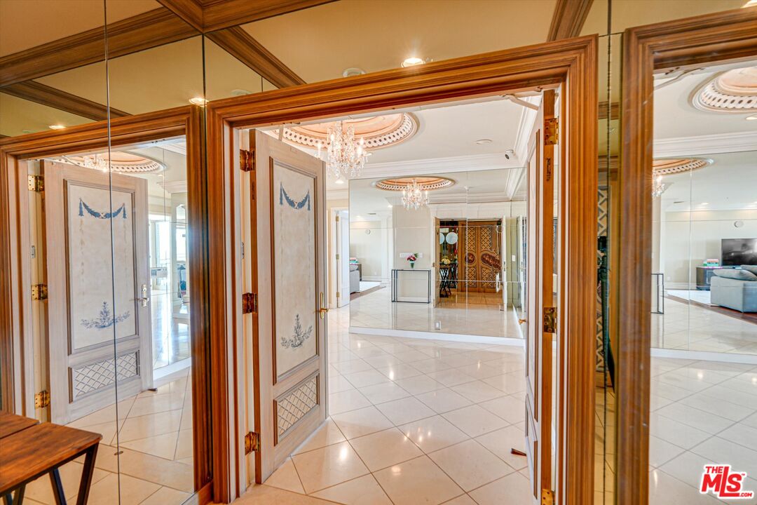 MLS #24-469463 image #2