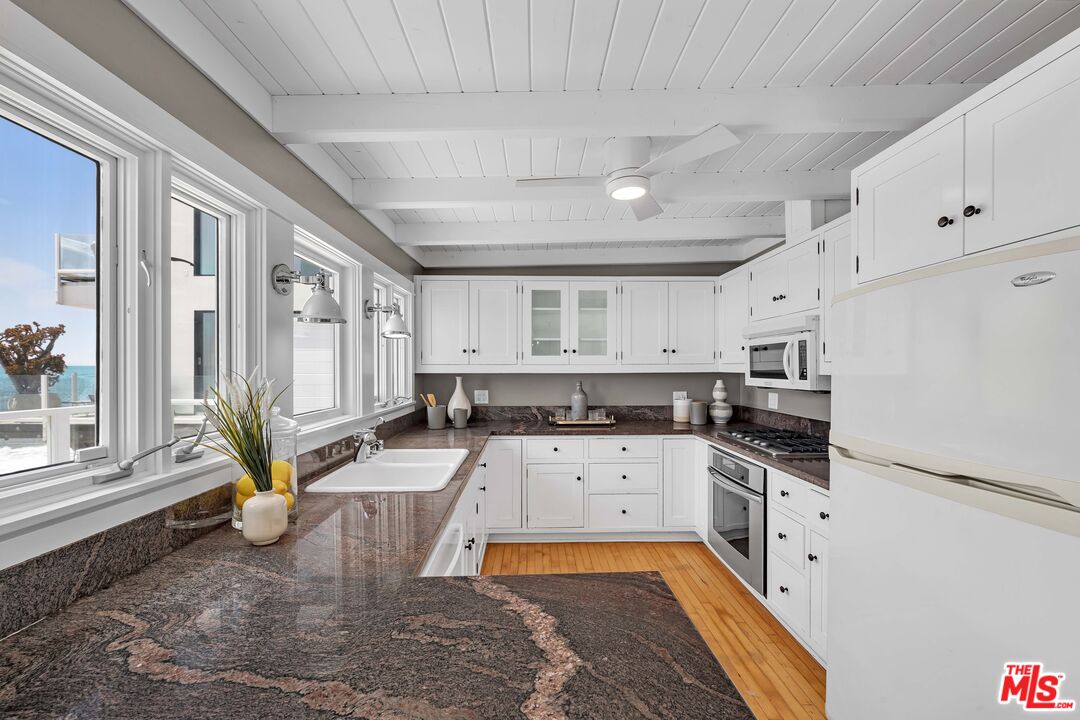 MLS #24-471805 image #11