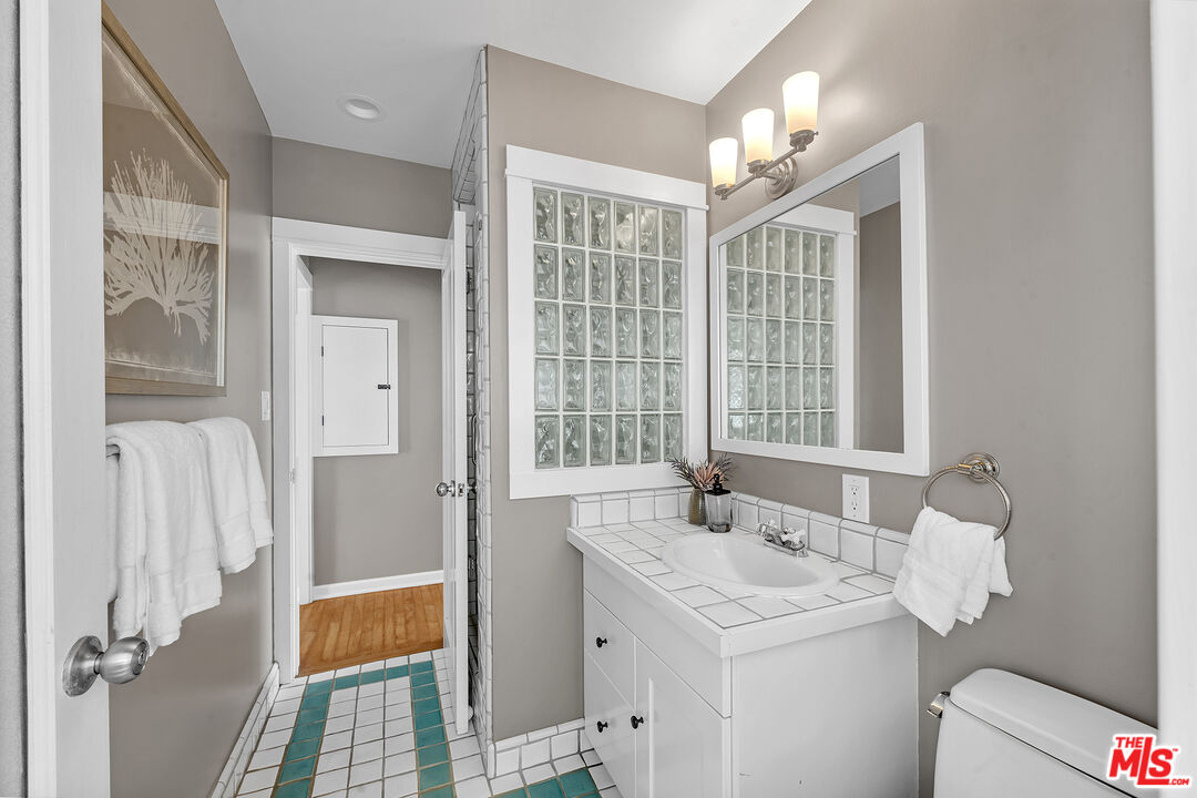 MLS #24-471805 image #17