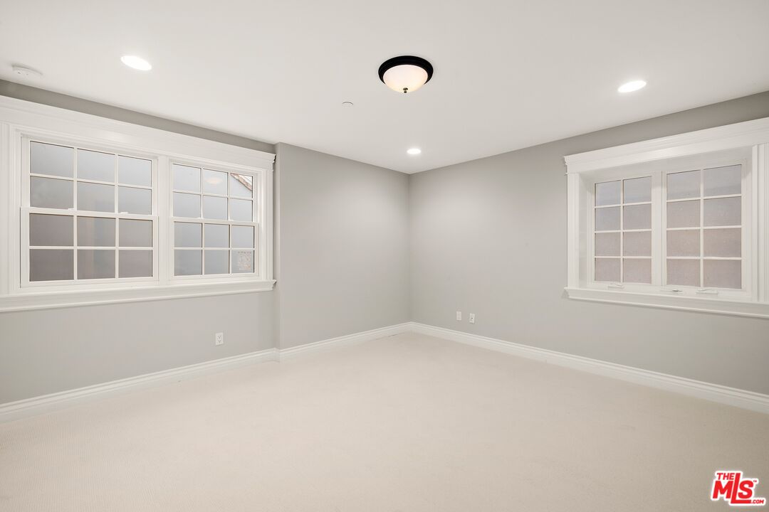 MLS #24-472175 image #54