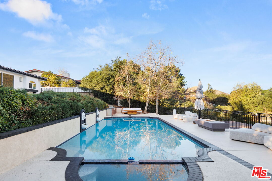 MLS #24-474635 image #38