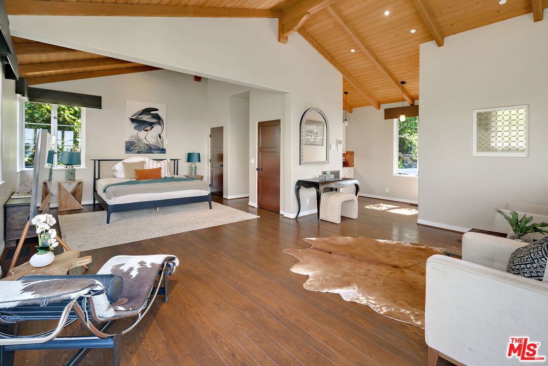 MLS #25-475669 image #23