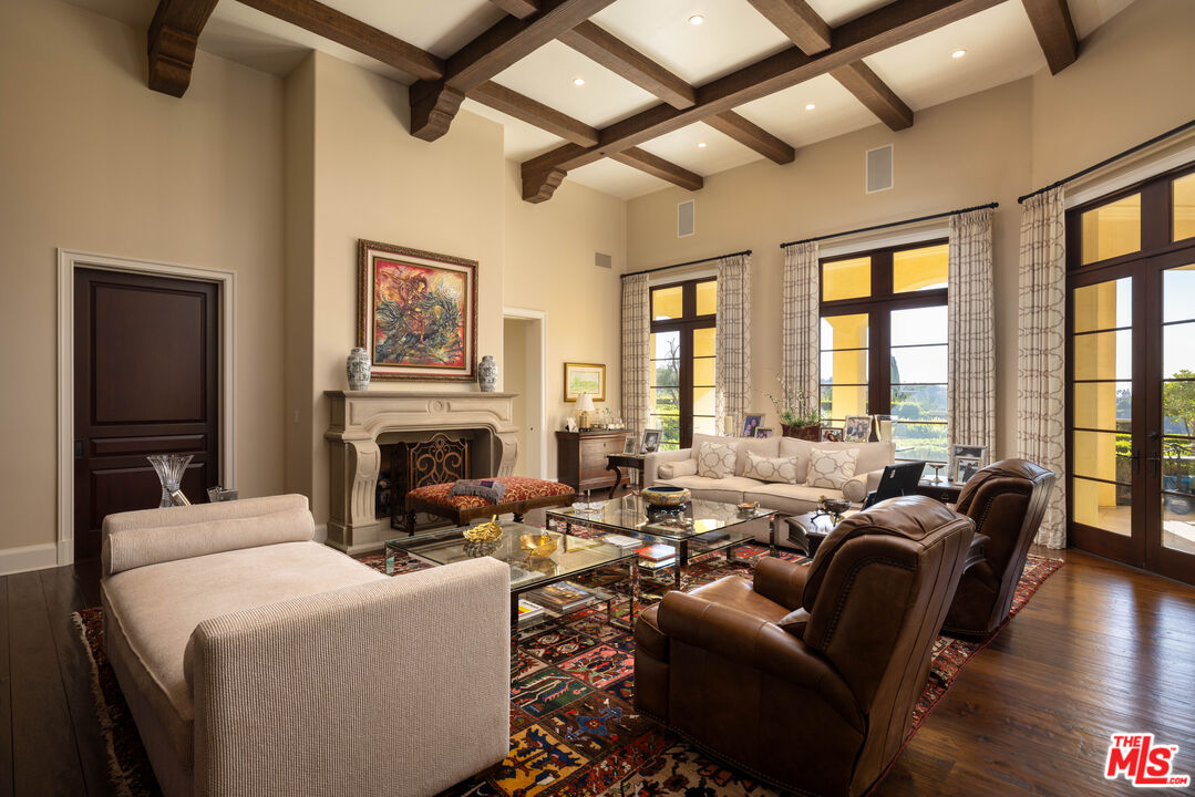 MLS #25-476773 image #9