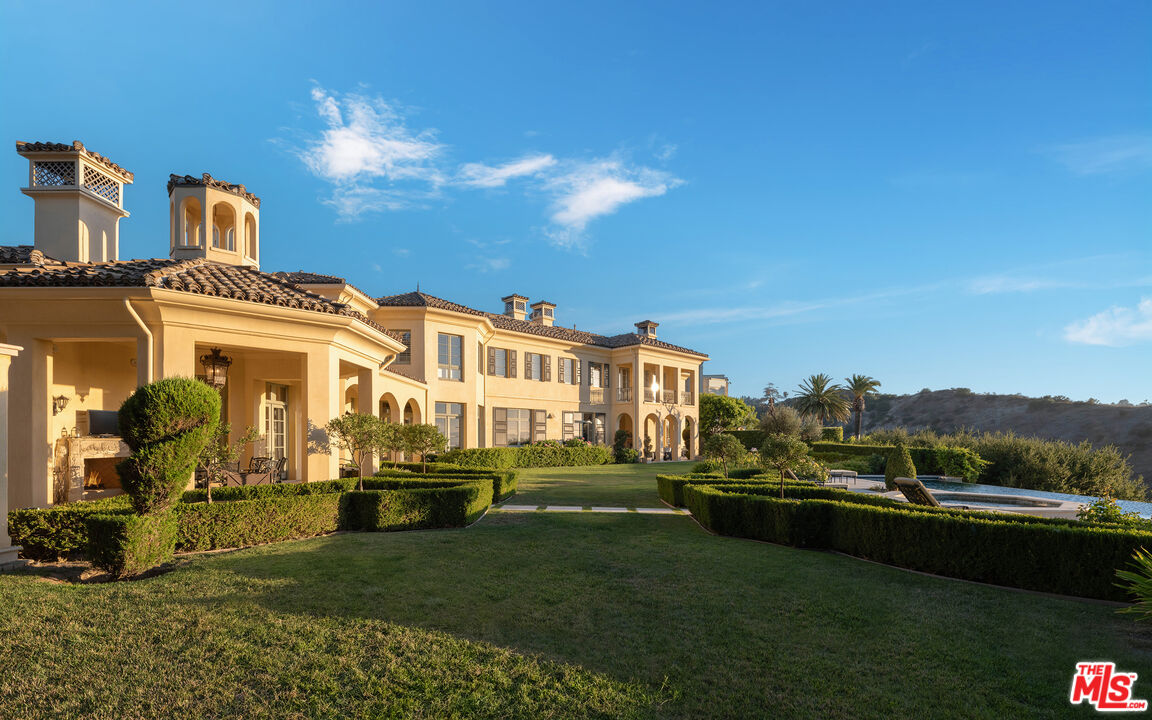 MLS #25-476773 image #12