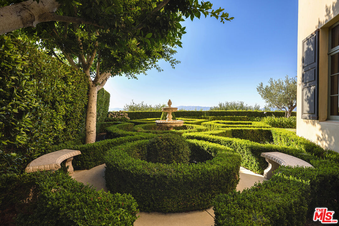 MLS #25-476773 image #13