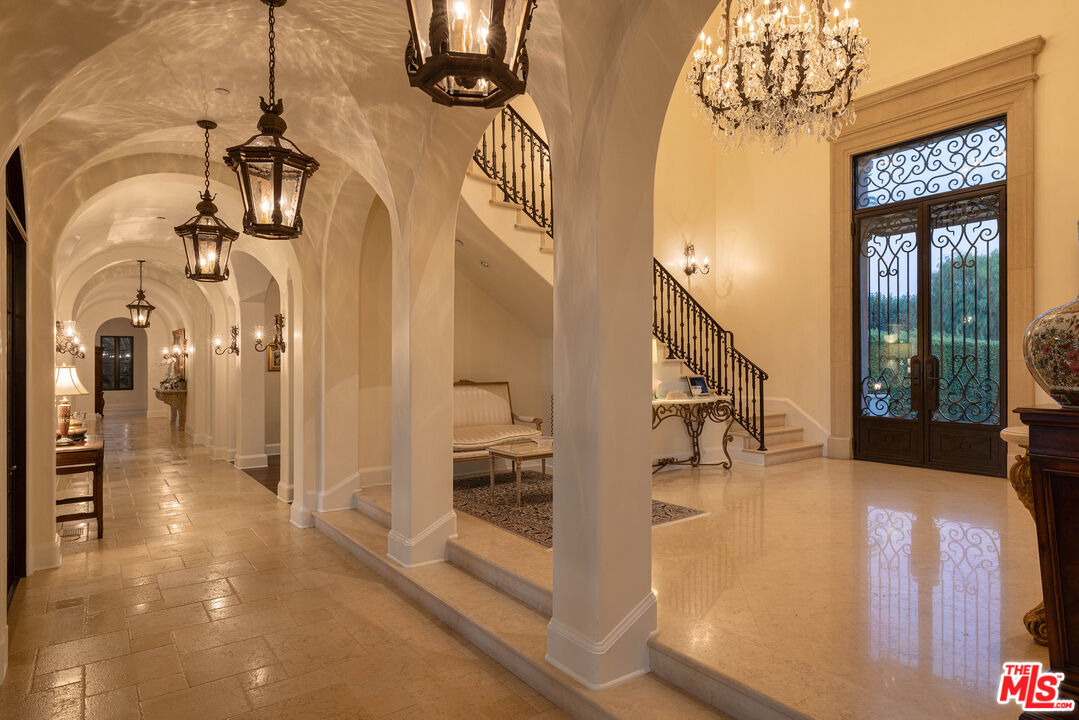 MLS #25-476773 image #21