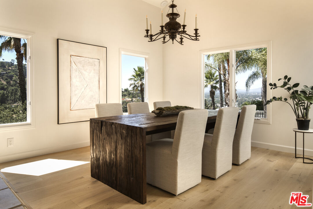 MLS #25-478069 image #9