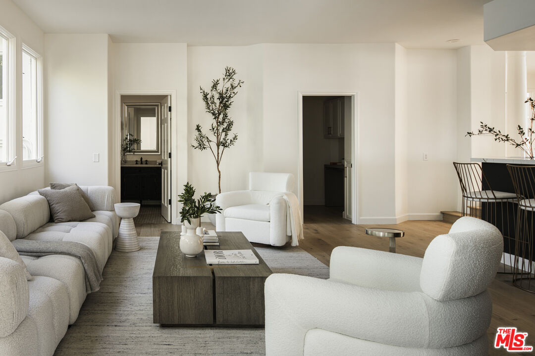 MLS #25-478069 image #18