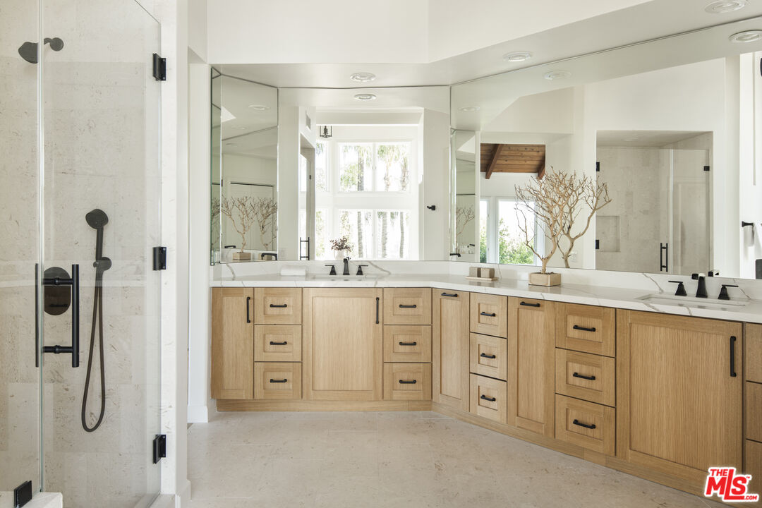 MLS #25-478069 image #26