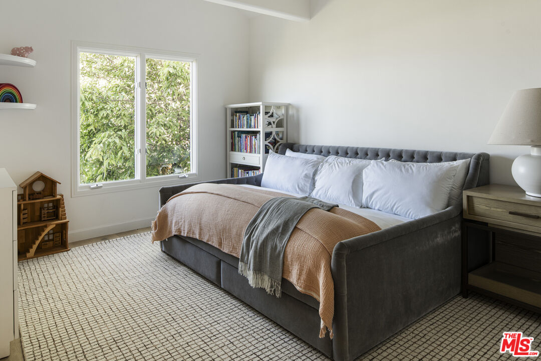 MLS #25-478069 image #32